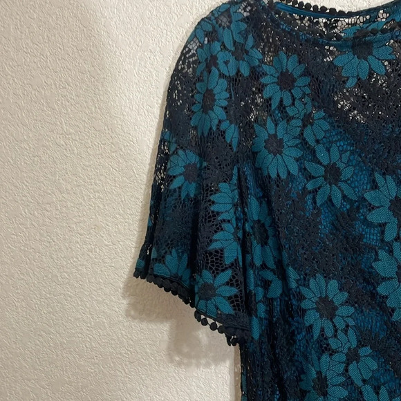 Lace Dress By Sandra Darren - Picture 7 of 9